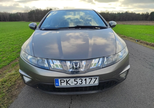 Honda Civic cena 18500 przebieg: 308000, rok produkcji 2007 z Zawichost małe 191